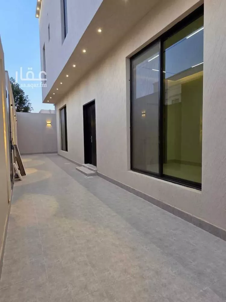 فيلا للبيع في شارع عوف بن عامر, حي الأندلس, مدينة الرياض, منطقة الرياض 8