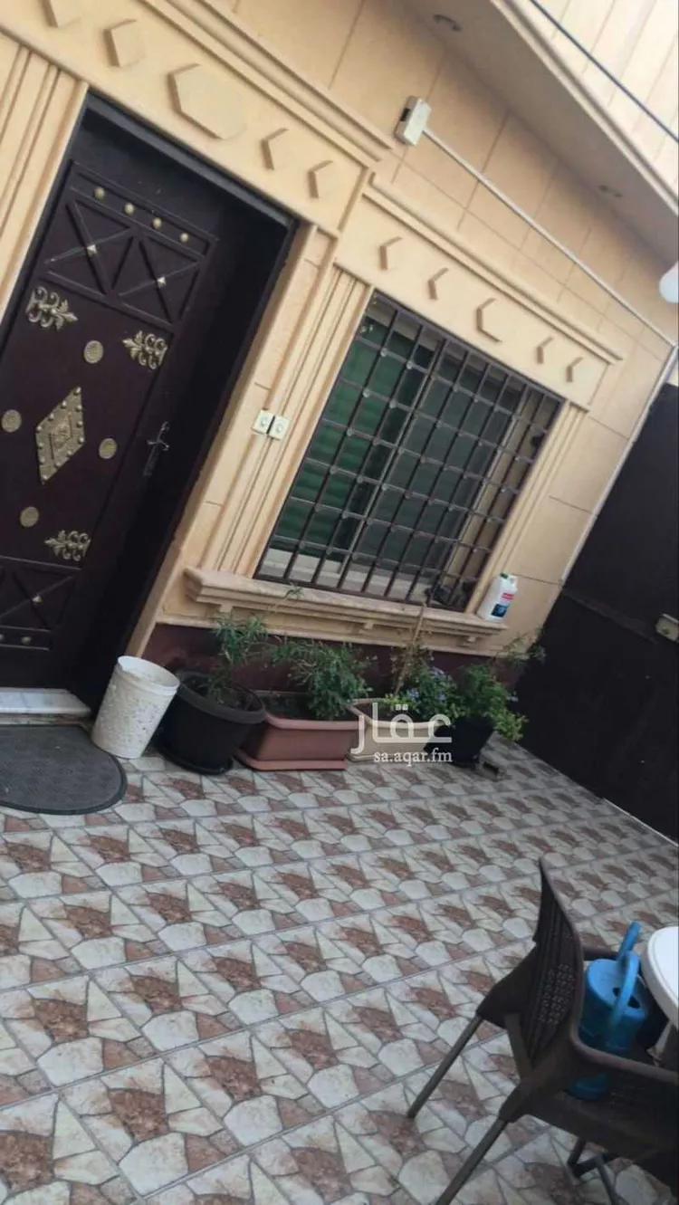 فيلا للبيع في شارع الفضائل, حي إشبيلية, مدينة الرياض, منطقة الرياض صورة 3