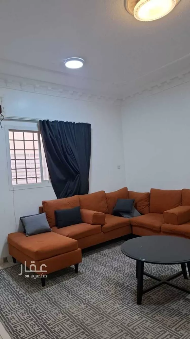 فيلا للإيجار في شارع محمد الأغلبي, حي الحمراء, مدينة الرياض, منطقة الرياض صورة 3