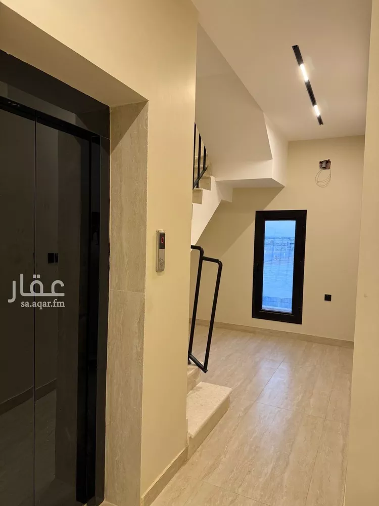 فيلا للبيع في شارع إبراهيم الطائي, حي العارض, مدينة الرياض, منطقة الرياض 16