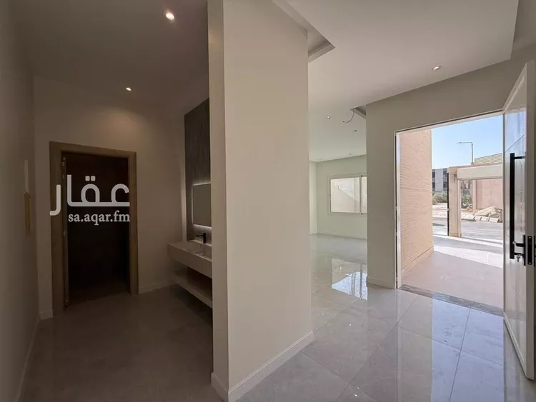 فيلا للإيجار في شارع عباد بن الزبير, حي النرجس, مدينة الرياض, منطقة الرياض صورة 3