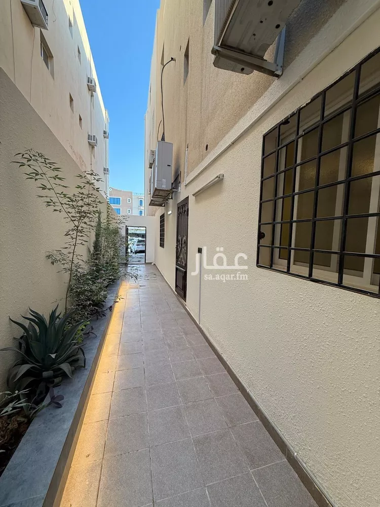 شقة للإيجار في شارع محمد بن عبدالعزيز الدغيثر, حي الملقا, مدينة الرياض, منطقة الرياض صورة 4