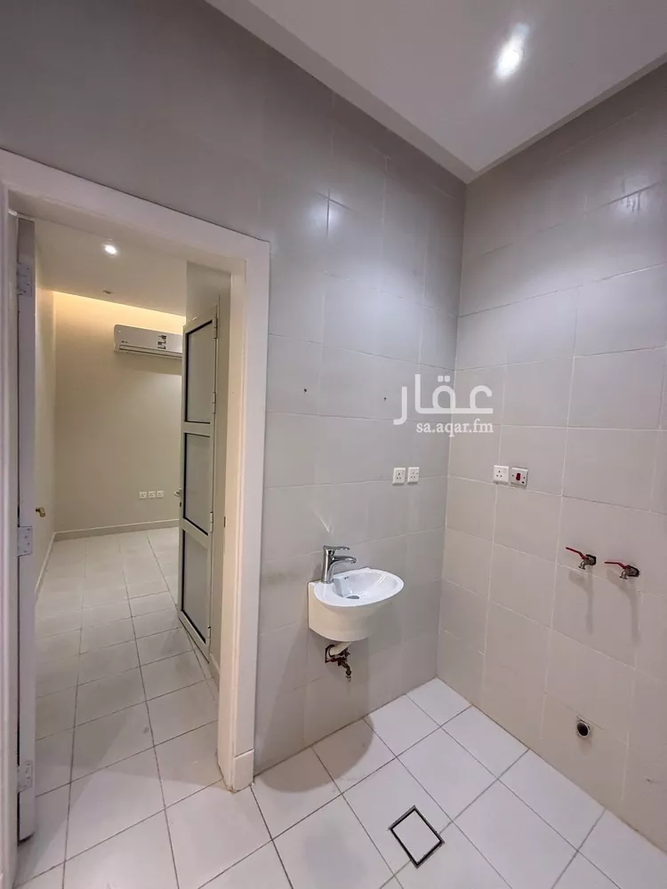 دور للإيجار في شارع أبي الحسين المدائني, حي العارض, مدينة الرياض, منطقة الرياض 15