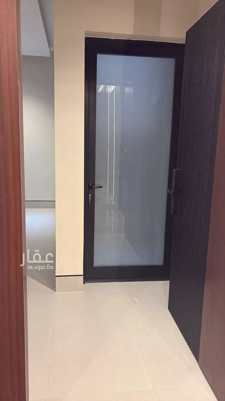 شقة للإيجار في شارع هشام بن عبدالملك, حي الملك فهد, مدينة الرياض, منطقة الرياض صورة 3