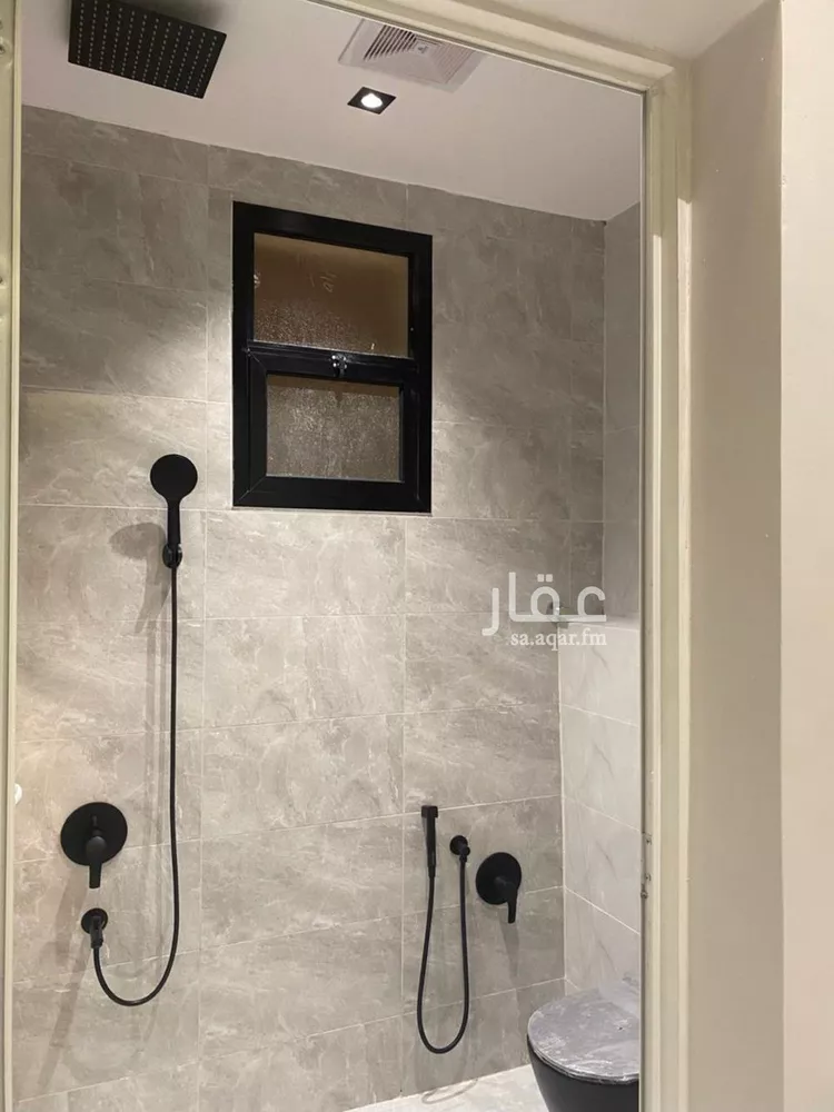 فيلا للبيع في شارع عبدالله القيرواني, حي الرمال, مدينة الرياض, منطقة الرياض صورة 3