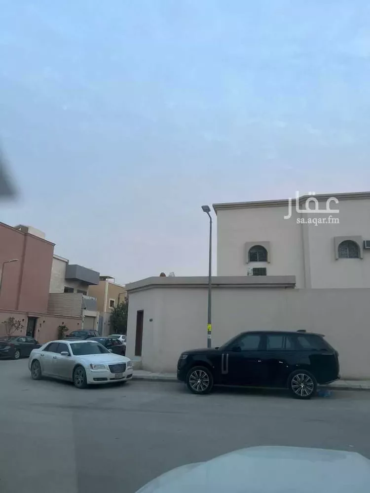 فيلا للبيع في شارع المريخة, حي الوادي, مدينة الرياض, منطقة الرياض صورة 2