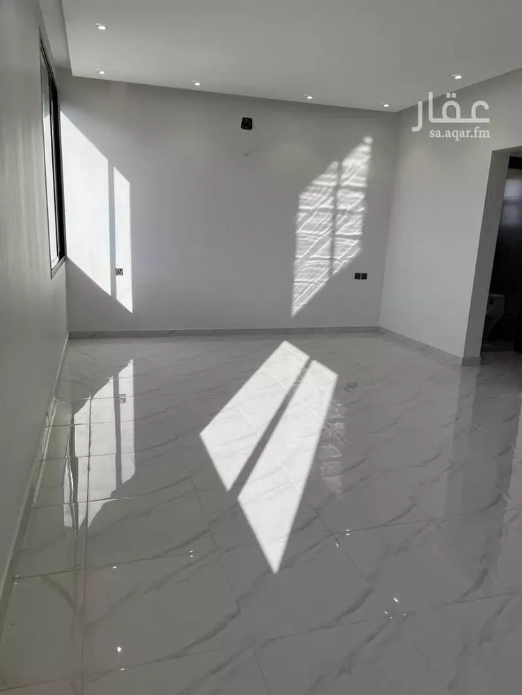 دور للبيع في شارع وجية الشحامي, حي الرمال, مدينة الرياض, منطقة الرياض صورة 5