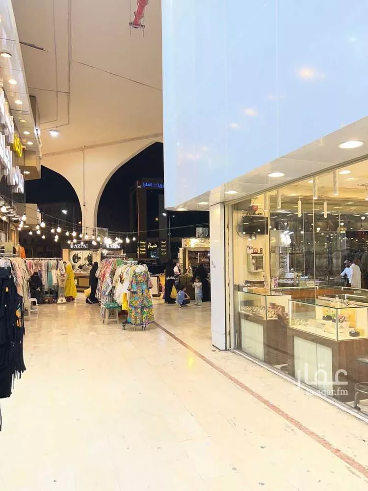 محل للبيع في شارع العليا العام, حي الملك فهد, مدينة الرياض, منطقة الرياض صورة 4
