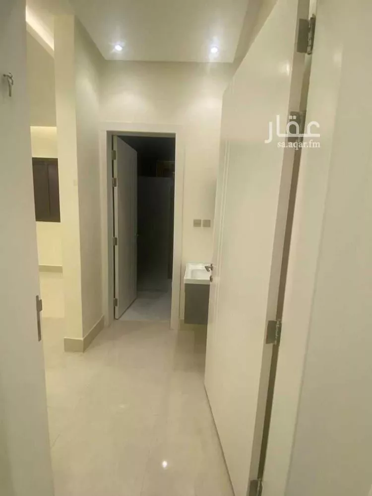 شقة للبيع في شارع الامير فيصل بن سعد بن سعود, حي الملك فيصل, مدينة الرياض, منطقة الرياض صورة 3