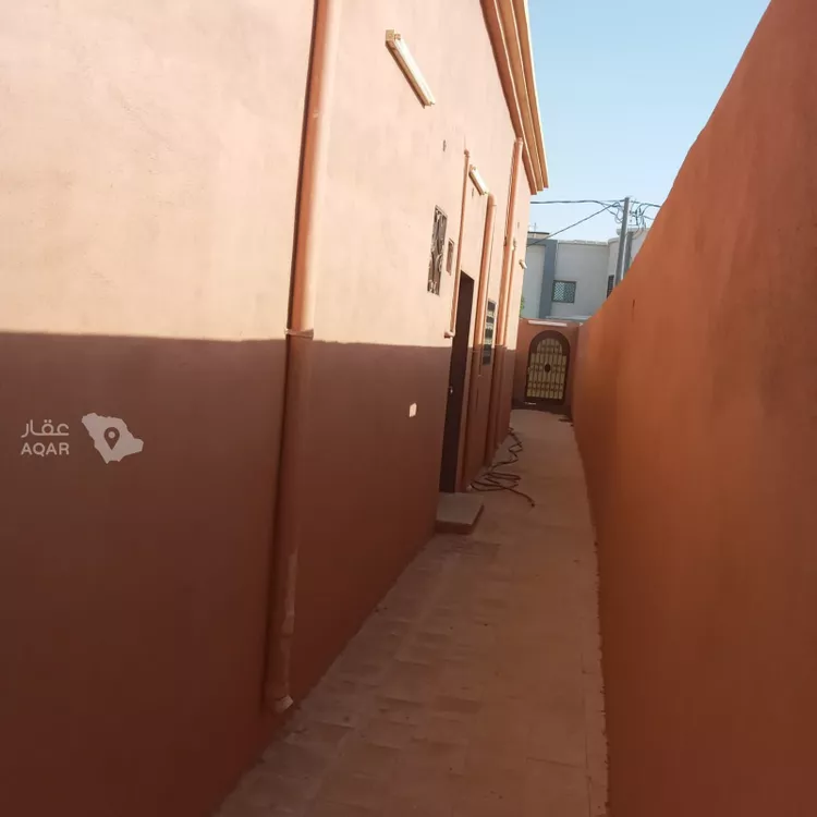 Floor for Sale in Al Duwadimi Masadda 11