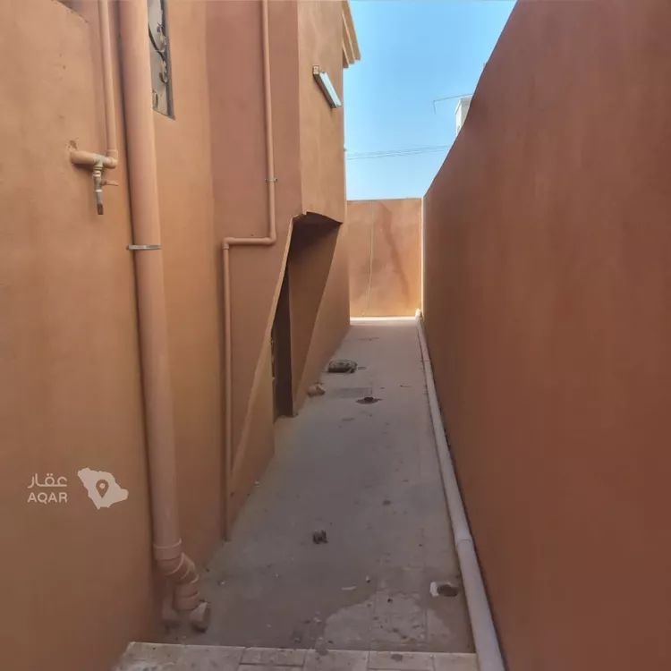 Floor for Sale in Al Duwadimi Masadda 4