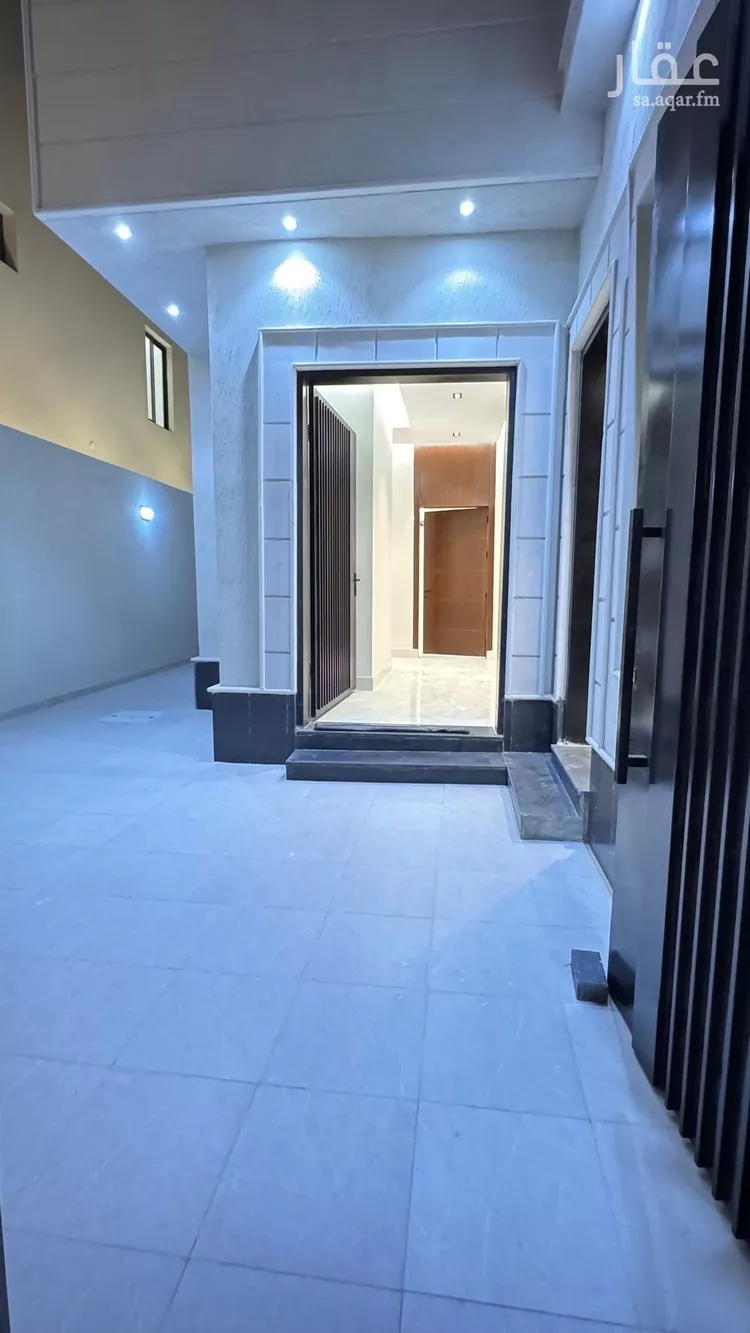 دور للبيع في شارع حمزة القبيطي, حي الرمال, مدينة الرياض, منطقة الرياض صورة 2