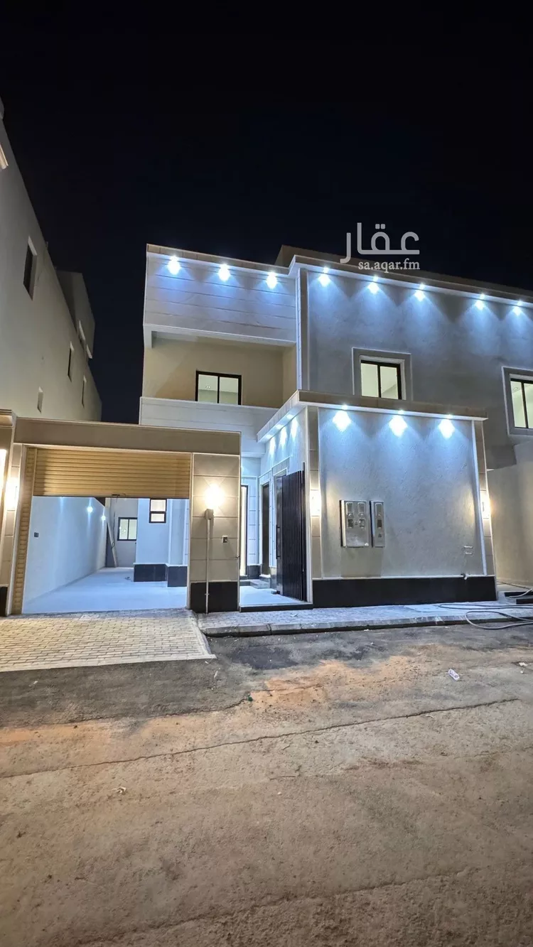 دور للبيع في شارع حمزة القبيطي, حي الرمال, مدينة الرياض, منطقة الرياض