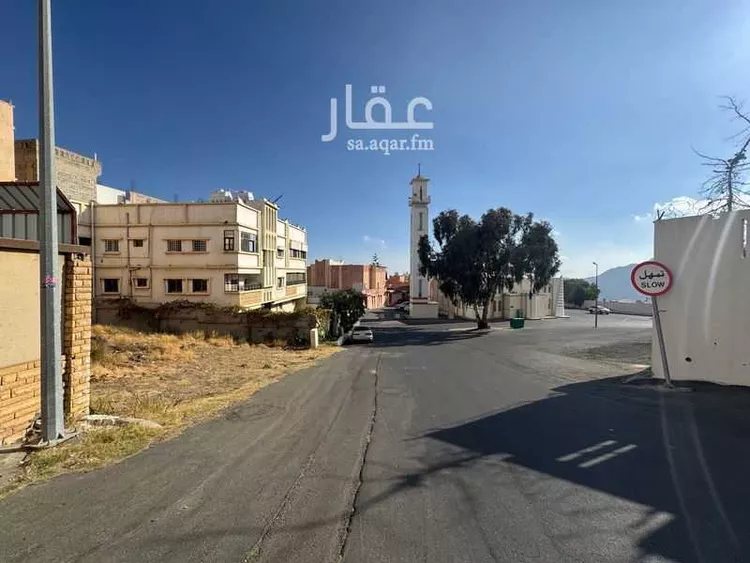 أرض للبيع في شارع وادي فاطمة, حي الضباب, مدينة ابها, منطقة عسير صورة 3