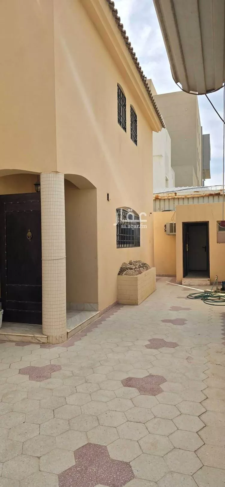 فيلا للإيجار في شارع الخميس, حي الورود, مدينة الرياض, منطقة الرياض صورة 3