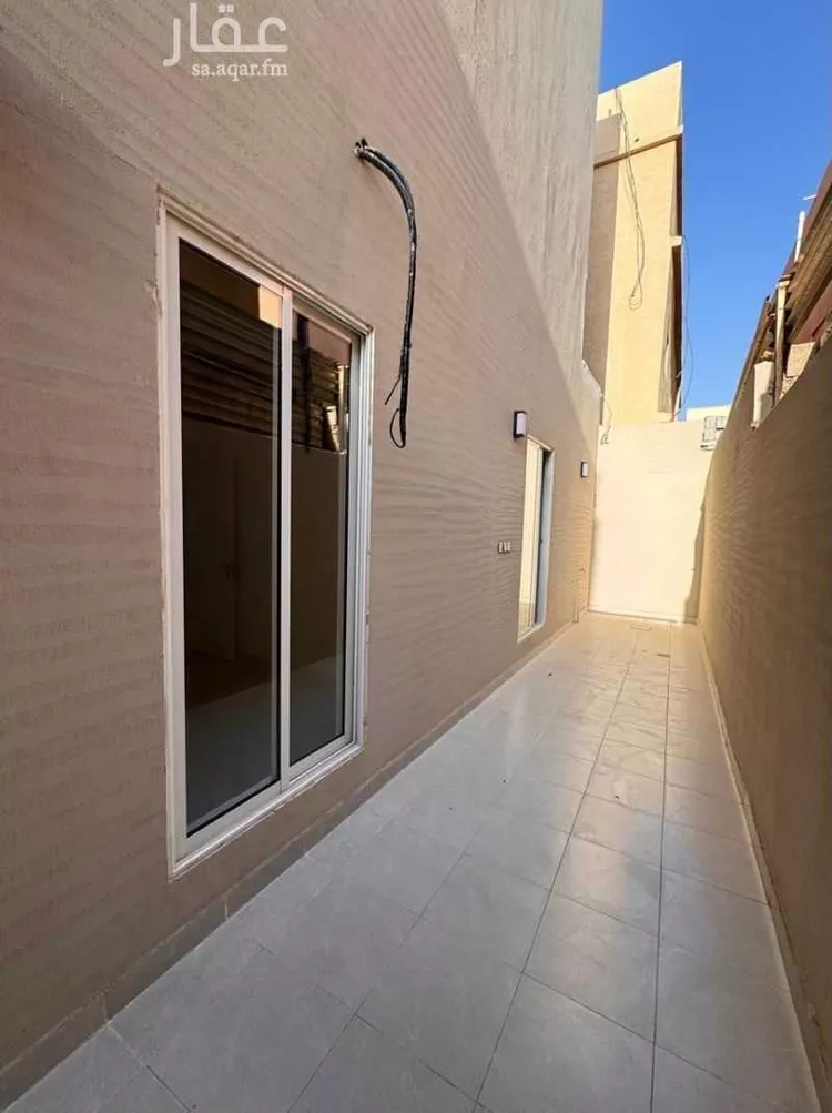 دور للبيع في شارع الربايع, حي المنار, مدينة الرياض, منطقة الرياض صورة 5