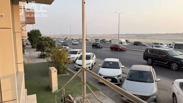 محل للإيجار في شارع طريق الملك خالد فرعي, حي الثقبة, مدينة الخبر, المنطقة الشرقية صورة 2
