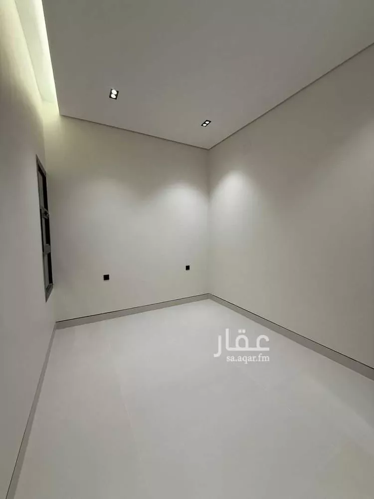 فيلا للبيع في شارع زياد بن أيوب, حي الرمال, مدينة الرياض, منطقة الرياض 16
