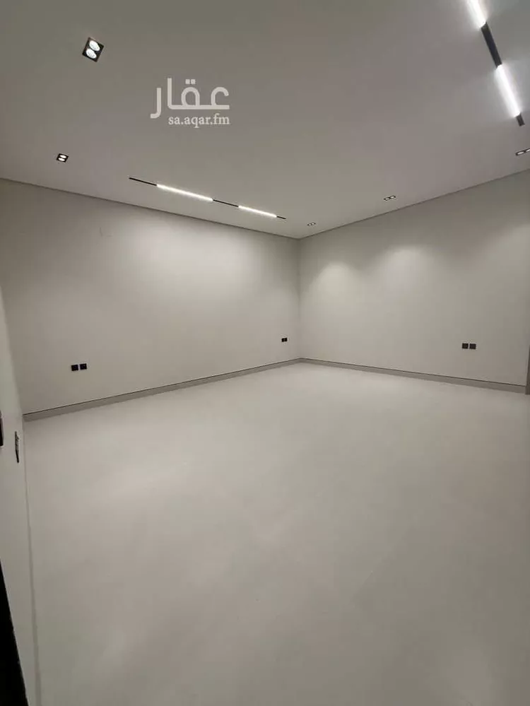 فيلا للبيع في شارع زياد بن أيوب, حي الرمال, مدينة الرياض, منطقة الرياض صورة 3