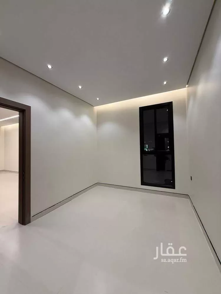 Floor for Sale in Riyadh Al Janadriyah 9