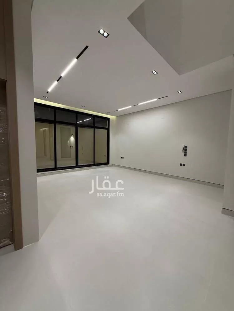 فيلا للبيع في شارع زياد بن أيوب, حي الرمال, مدينة الرياض, منطقة الرياض صورة 4