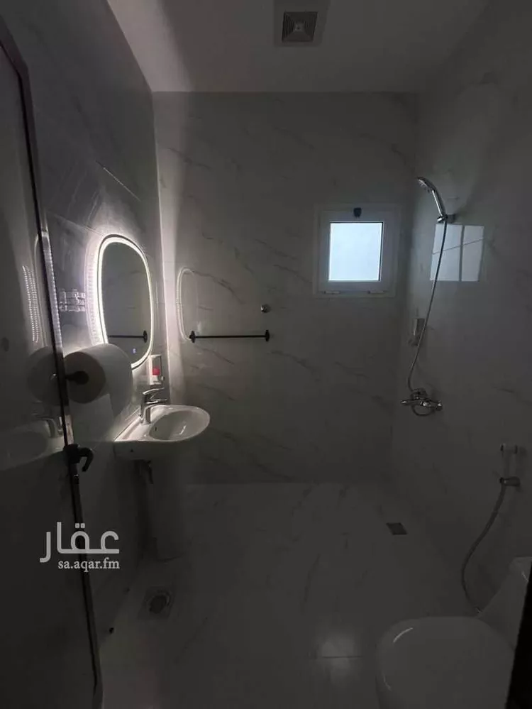 فيلا للإيجار في شارع المنذر بن عرفجة, حي التحلية, مدينة الخبر, المنطقة الشرقية صورة 5