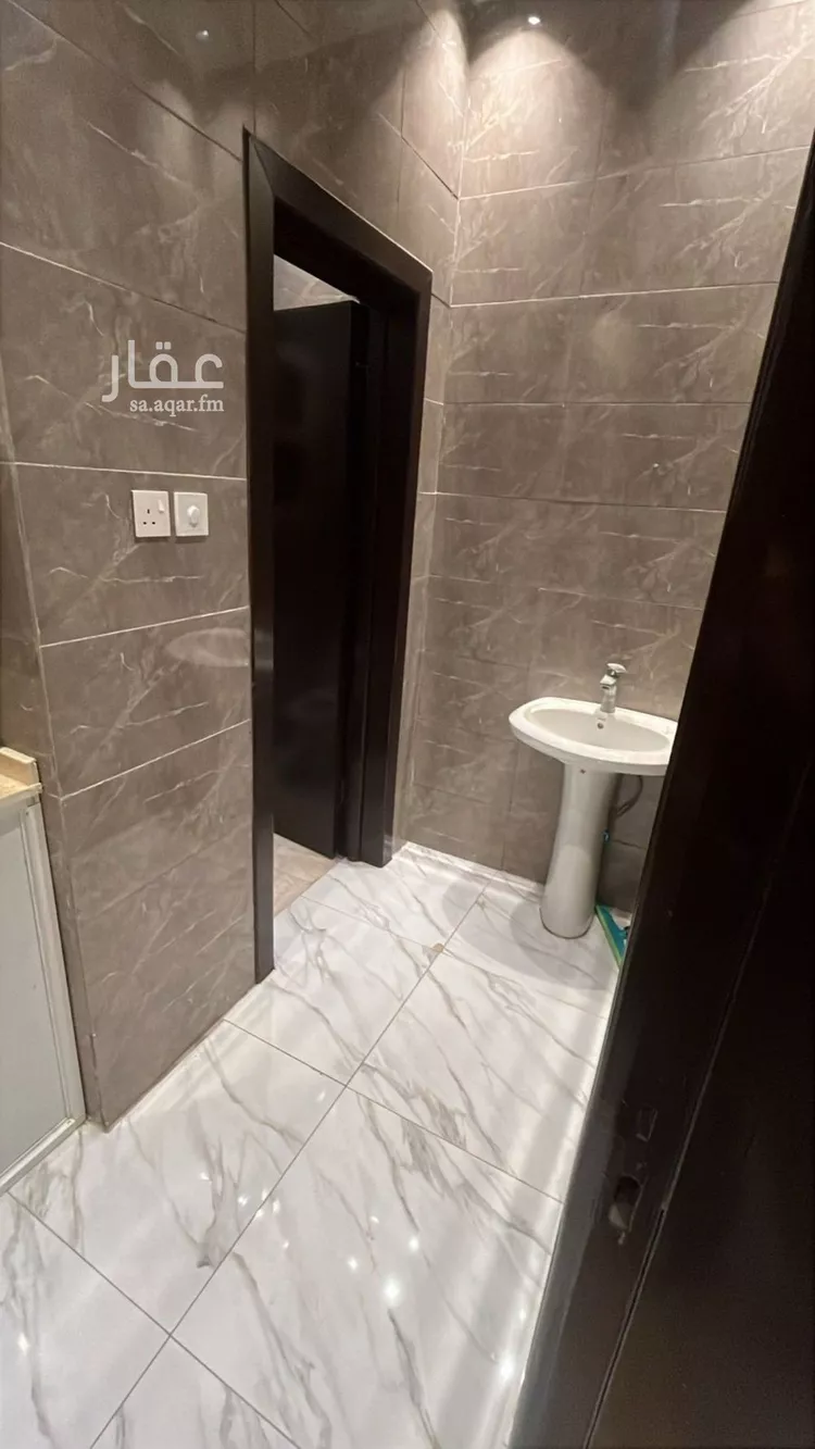 شقة للإيجار في شارع مدينة الزايد, حي العقيق, مدينة الرياض, منطقة الرياض صورة 2