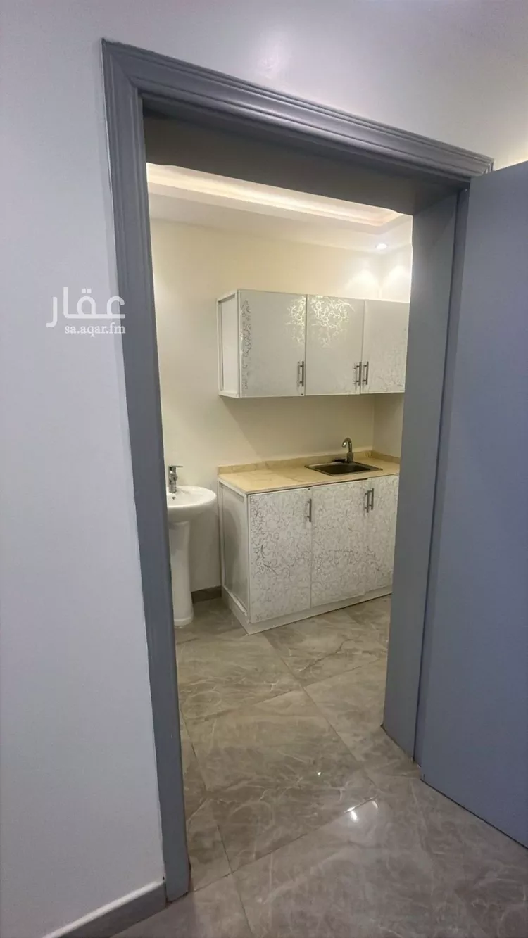 شقة للإيجار في شارع عبدالله بن سيف, حي العقيق, مدينة الرياض, منطقة الرياض صورة 3