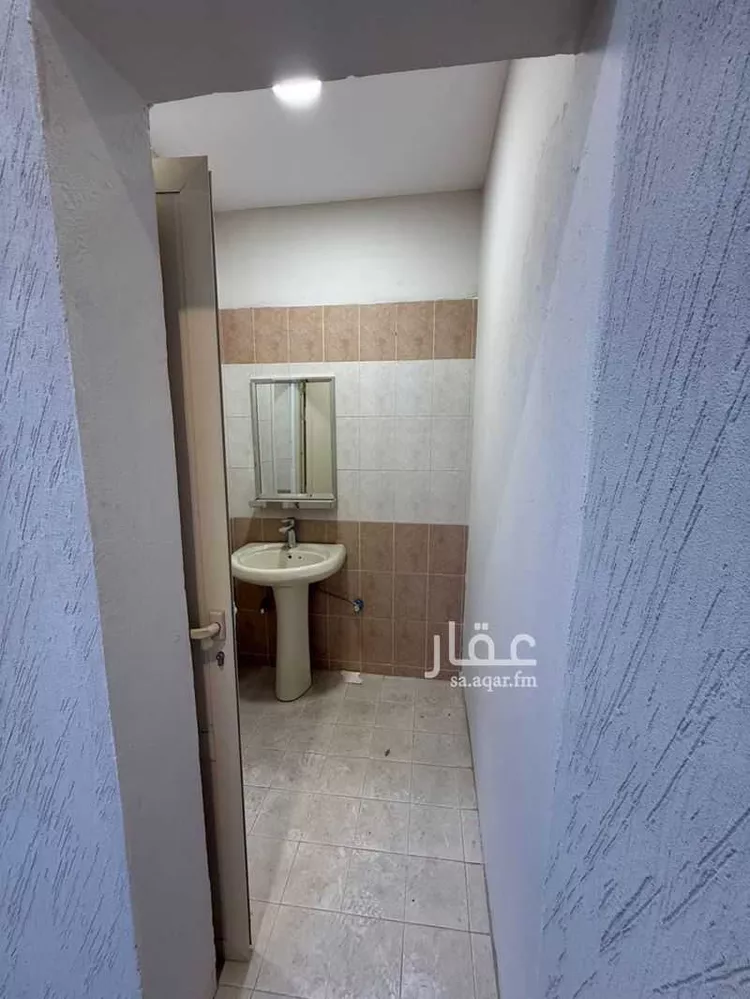 عمارة للإيجار في شارع التغليب, حي النايفية, مدينة الاحساء, المنطقة الشرقية صورة 2