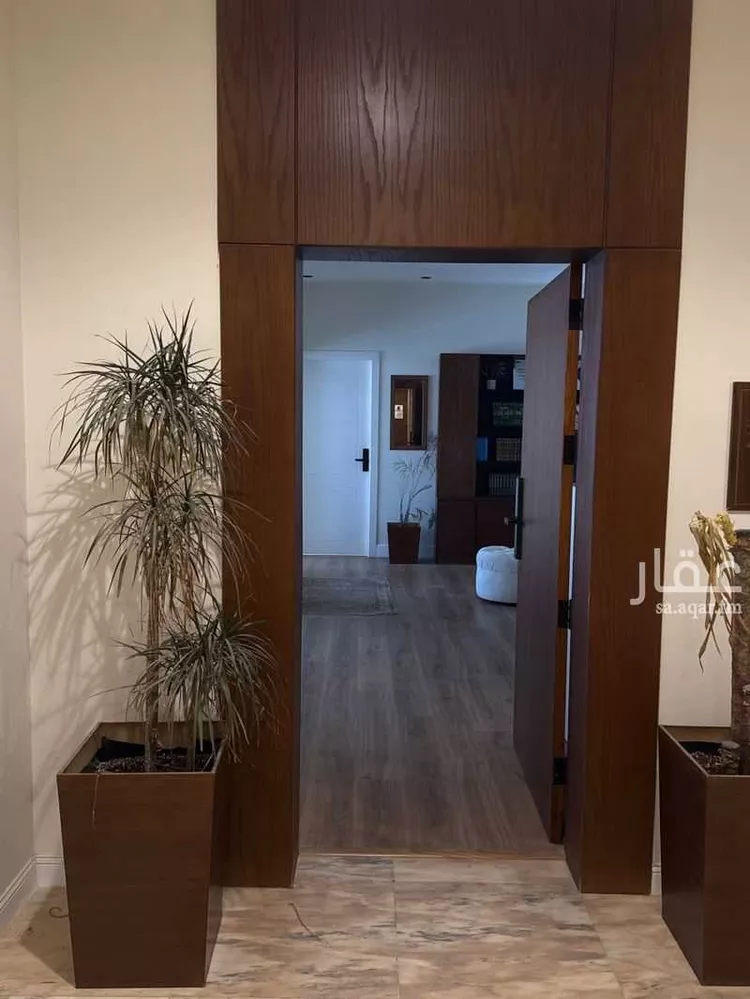 مكتب تجاري للإيجار في شارع عمر بن سليم ، حي الريان ، بريدة ، بريدة