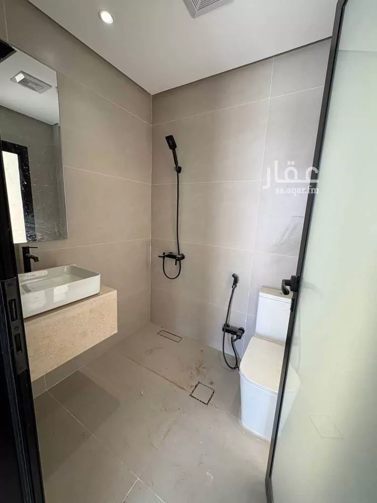 فيلا للإيجار في شارع جعفر المستفاض ، حي الشرق ، الرياض ، منطقة الرياض صورة 3