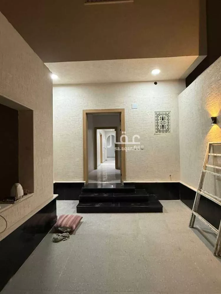 فيلا للبيع في شارع محمد بن احمد بن علي التوزري, حي أبوكبير, مدينة المدينة المنورة, منطقة المدينة المنورة صورة 2