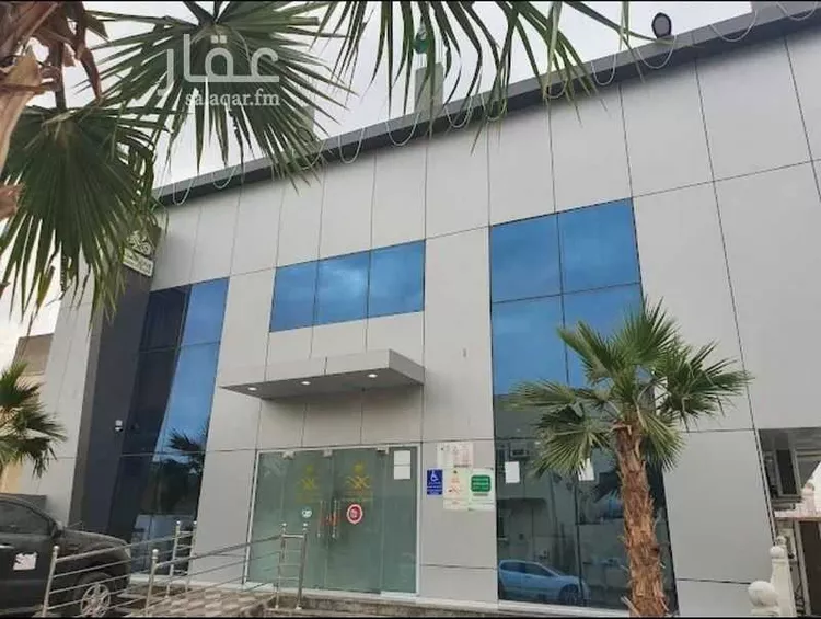عمارة للبيع في شارع البلد 16, حي البلد, مدينة صامطه, منطقة جازان صورة 5