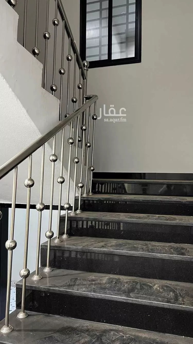 دور للبيع في شارع السوسن, حي السوسن, مدينة أبها, منطقة عسير 8