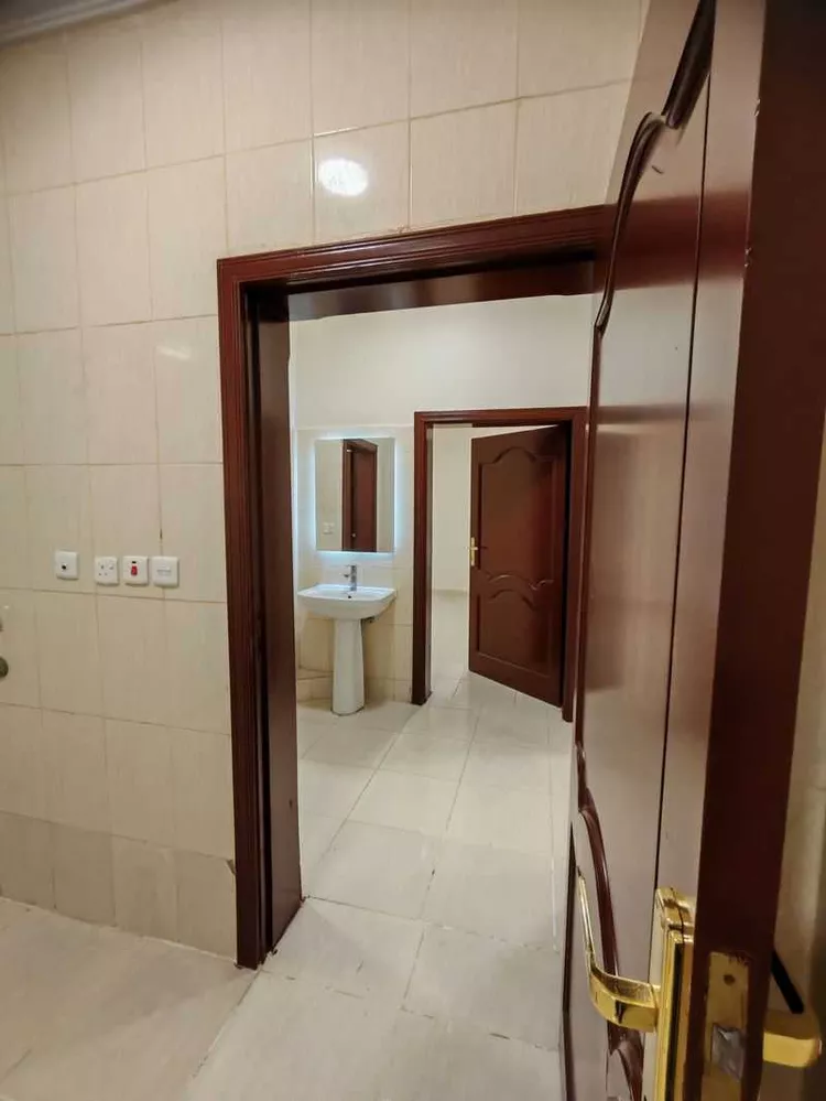 شقة للإيجار في شارع علي الزامل, حي الأجاويد, مدينة جدة, منطقة مكة المكرمة صورة 2
