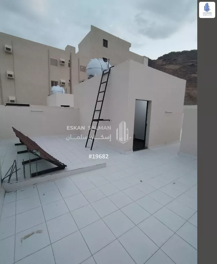 دور للبيع في شارع ضيغم بن مالك, حي السلام, مدينة المدينة المنورة, منطقة المدينة المنورة صورة 2