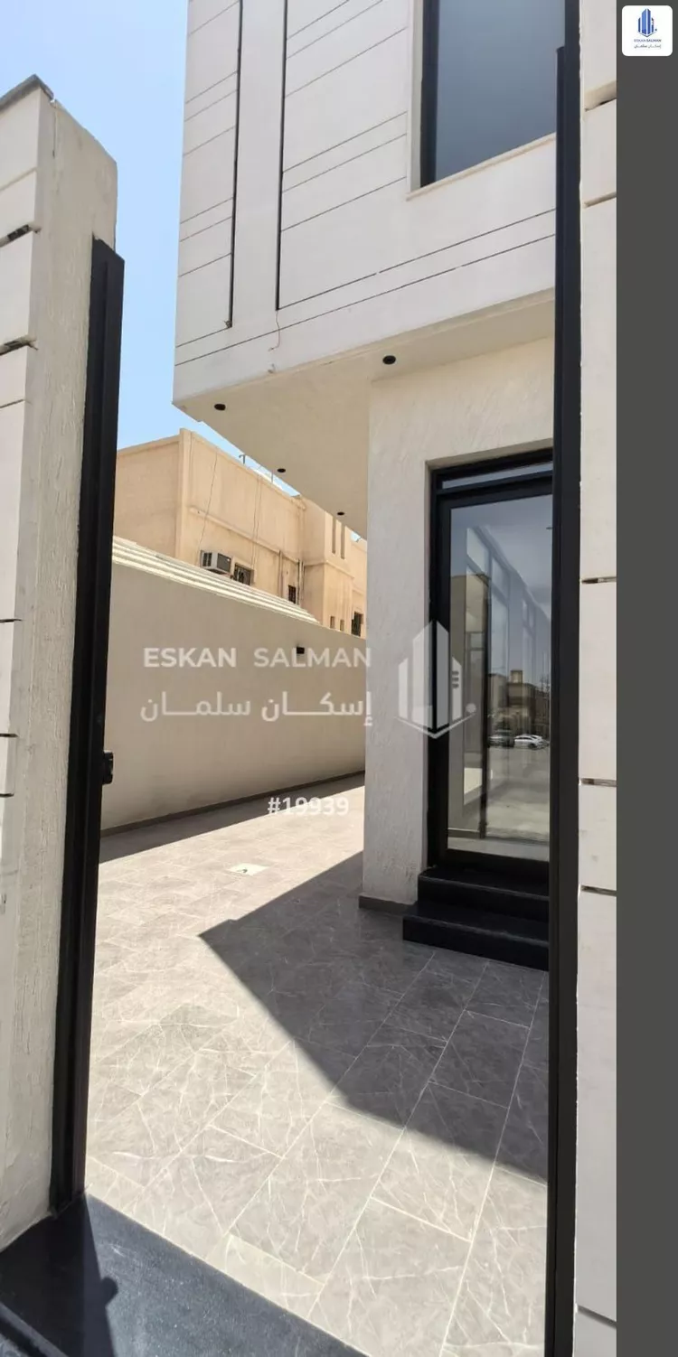 فيلا للبيع في شارع ابن كحيل, حي الملك فيصل, مدينة الرياض, منطقة الرياض صورة 3