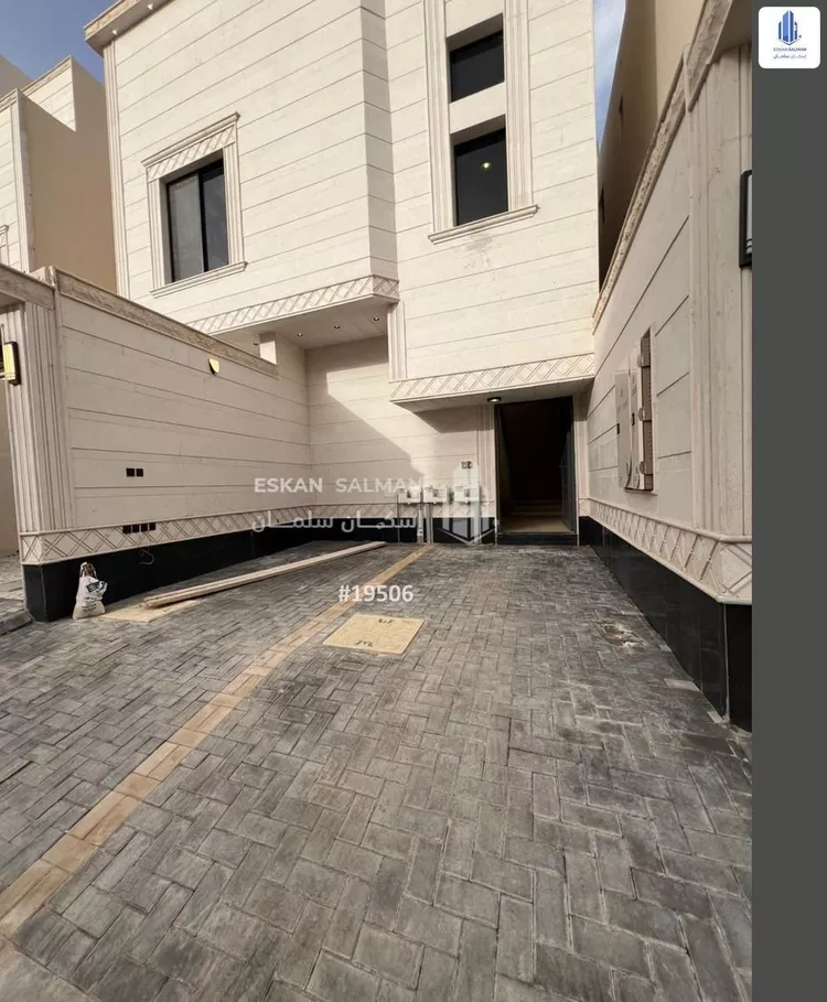 Floor for Sale in Riyadh Al Qadisiyah صورة 2