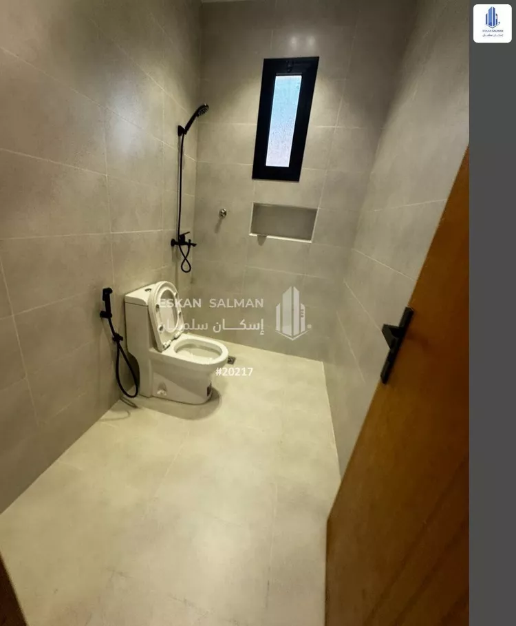 فيلا للبيع في شارع ابراهيم ادةم, حي الرياض, مدينة جدة, منطقة مكة المكرمة صورة 5