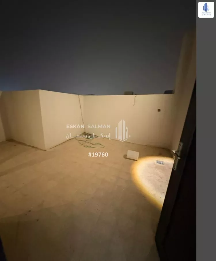 Villa for Sale in Riyadh Al Janadriyah 12