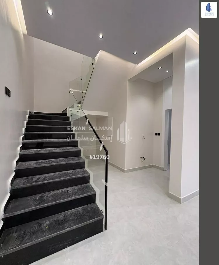 Villa for Sale in Riyadh Al Janadriyah 9