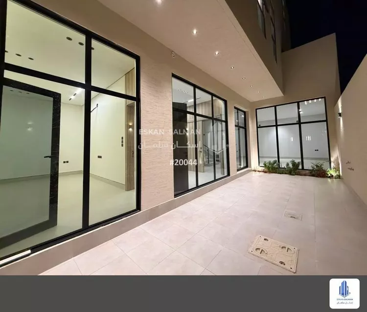 Villa for Sale in Riyadh Al Mahdiyah صورة 2