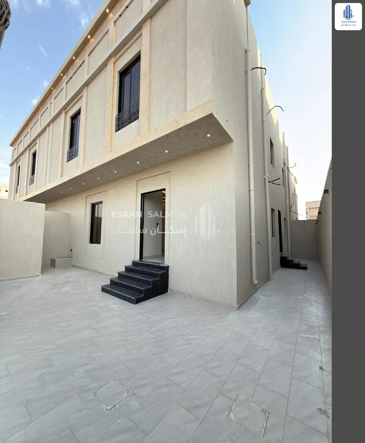 فيلا للبيع في شارع طريق جليل, حي الرويدف, مدينة الطائف, منطقة مكة المكرمة صورة 2