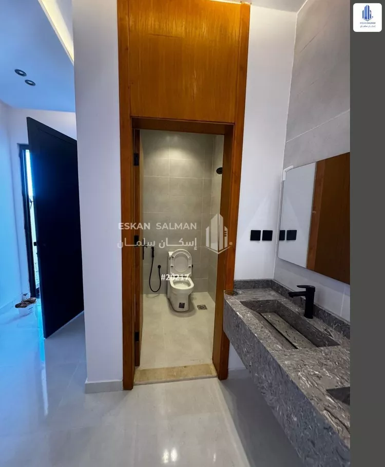 فيلا للبيع في شارع ابراهيم ادةم, حي الرياض, مدينة جدة, منطقة مكة المكرمة صورة 3