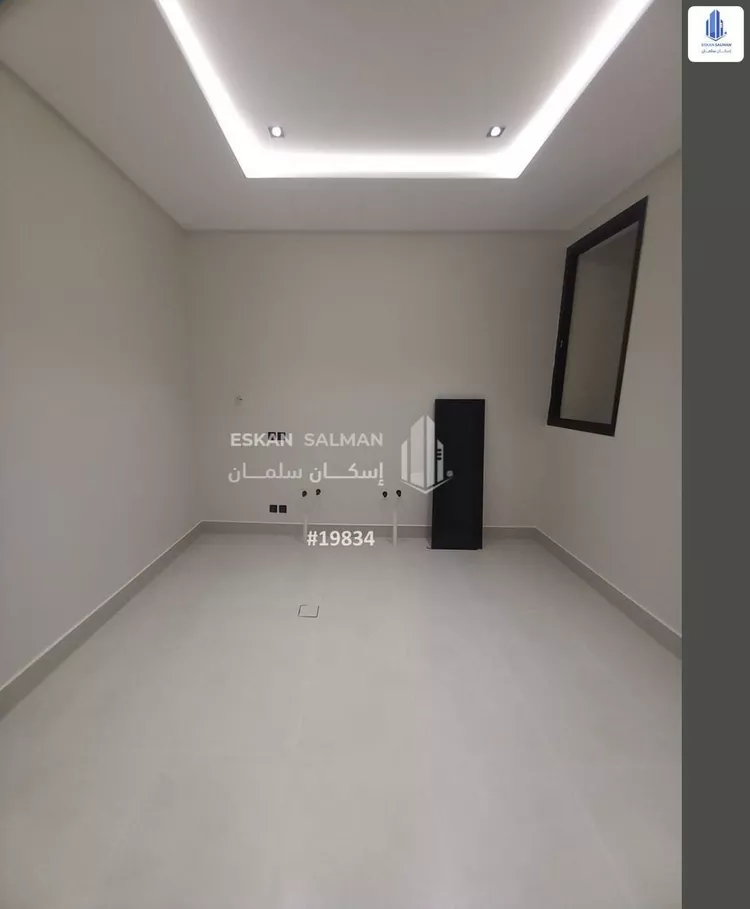 دور للبيع في شارع محمد بن جهاد, حي الورود, مدينة المزاحمية, منطقة الرياض صورة 4
