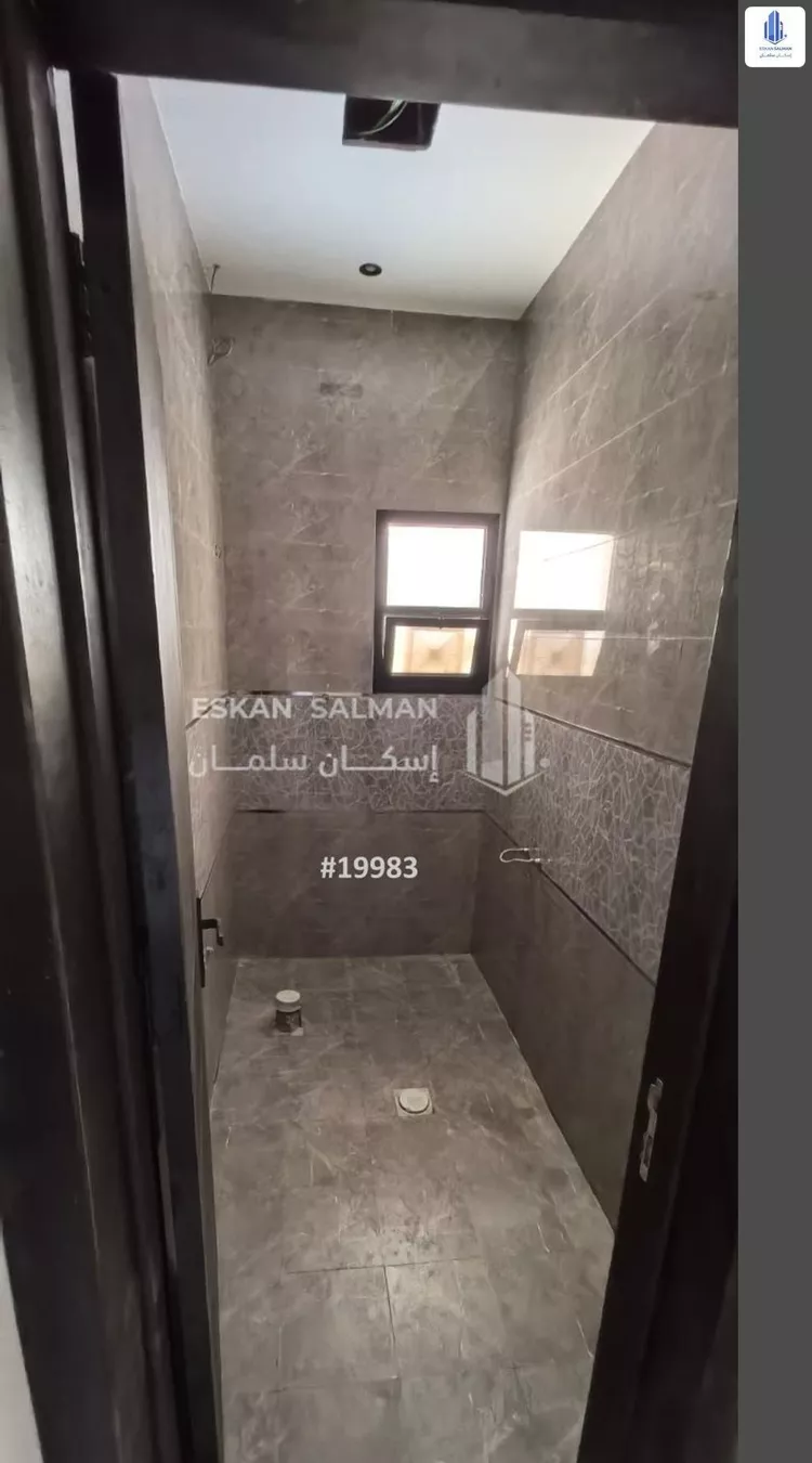 Floor for Sale in Riyadh Ash Sharq 6