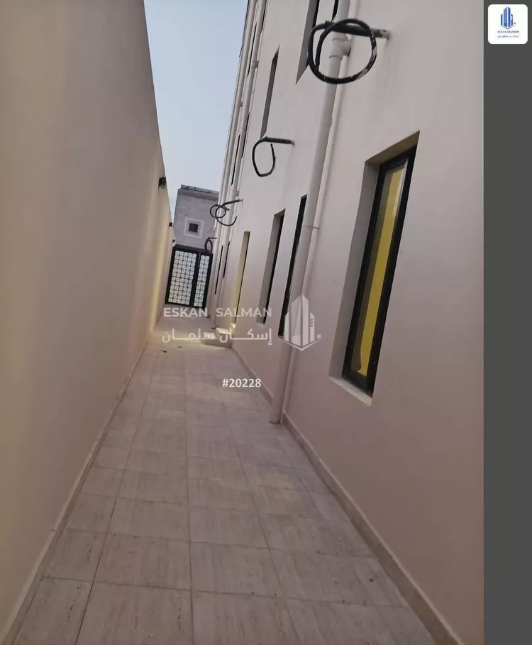 شقة للبيع في شارع ثابت ابن عدي, حي العاقول, مدينة المدينة المنورة, منطقة المدينة المنورة 7