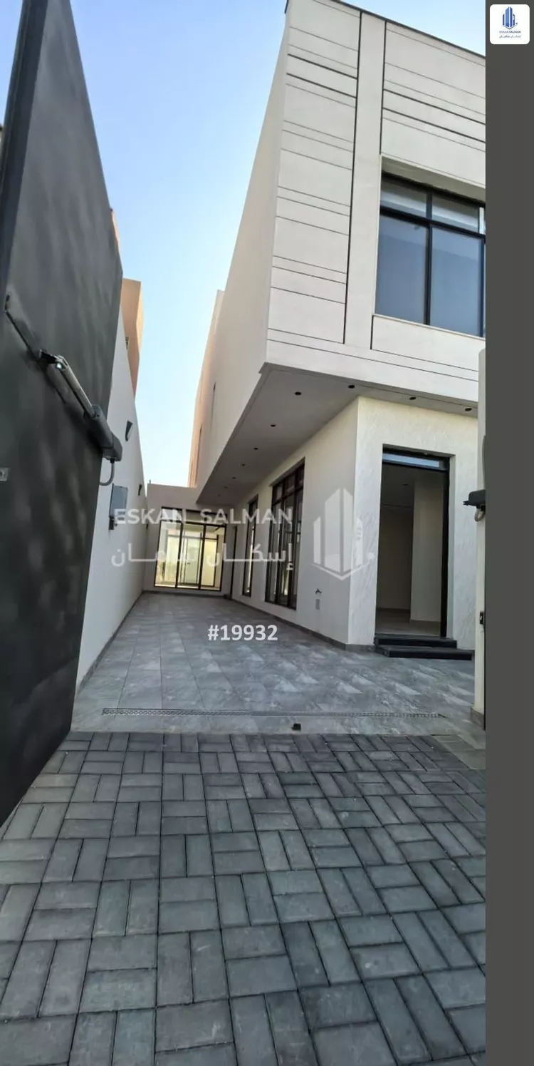 فيلا للبيع في شارع علي بن عبدالكريم, حي إشبيلية, مدينة الرياض, منطقة الرياض صورة 3