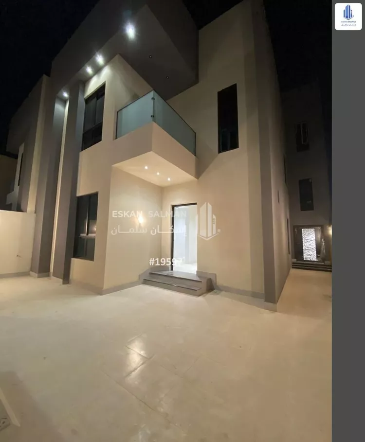 فيلا للبيع في شارع الرودكي, حي الروضة, مدينة جازان, منطقة جازان صورة 2