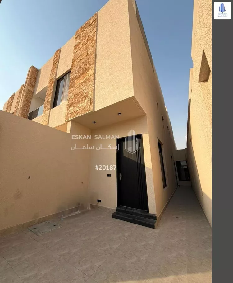 دور للبيع في شارع رقم 138, حي الجنادرية, مدينة الرياض, منطقة الرياض صورة 2